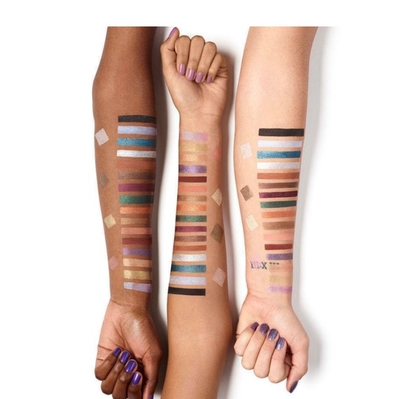 Urban Decay Game of Thrones Eyeshadow Palette - Picture 6 of 6